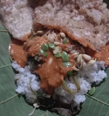 NASI PECEL MBAH KARMI